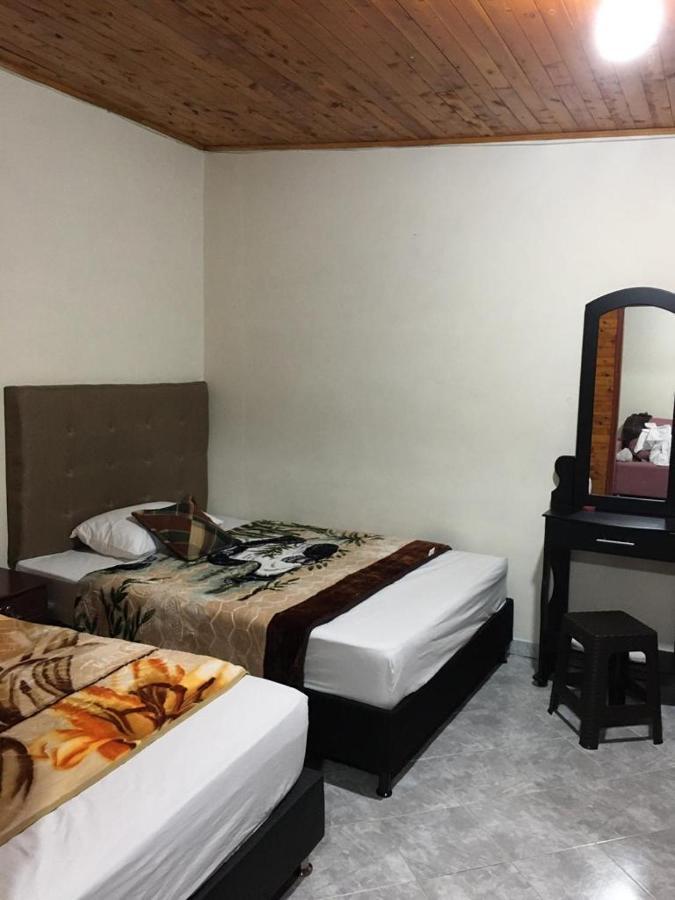 A&D Guadalupe Apartahotel 贾丁 外观 照片